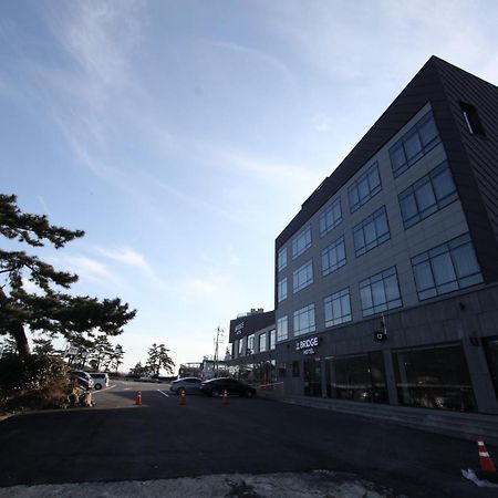 Tongyeong Bridge Hotel Exterior foto